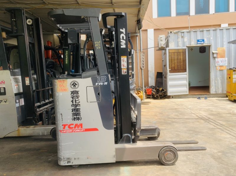 Xe nâng dầu TCM FR13-7L