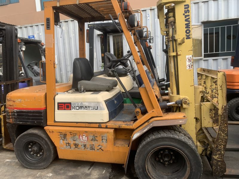 Xe nâng dầu Komatsu 3 tấn