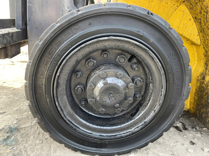Xe Nâng Dầu Komatsu 2,5 Tấn