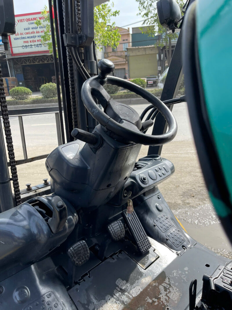 Xe Nâng Dầu Komatsu 2,5 Tấn