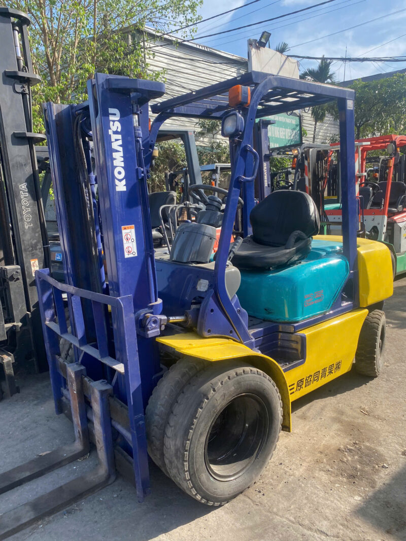 Xe Nâng Dầu Komatsu 2,5 Tấn