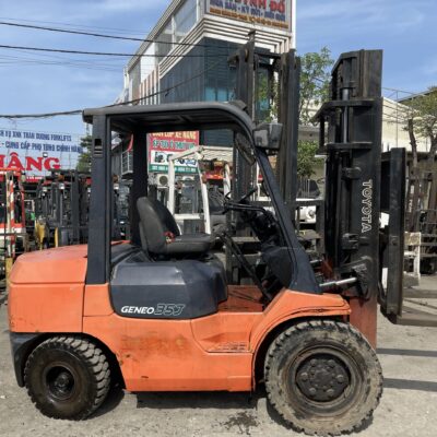 Xe Nâng Dầu Toyota 3,5 Tấn