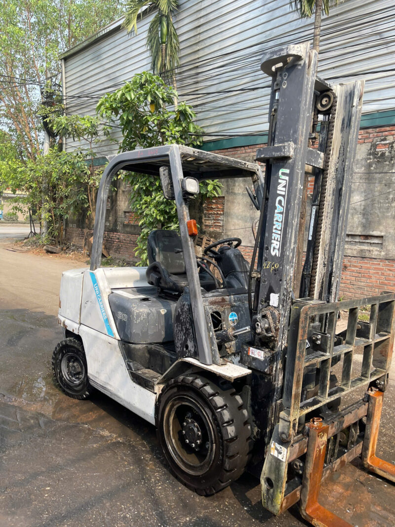 Xe Nâng Dầu Unicarriers 3 Tấn