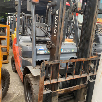 Xe Nâng Dầu Toyota 2 Tấn