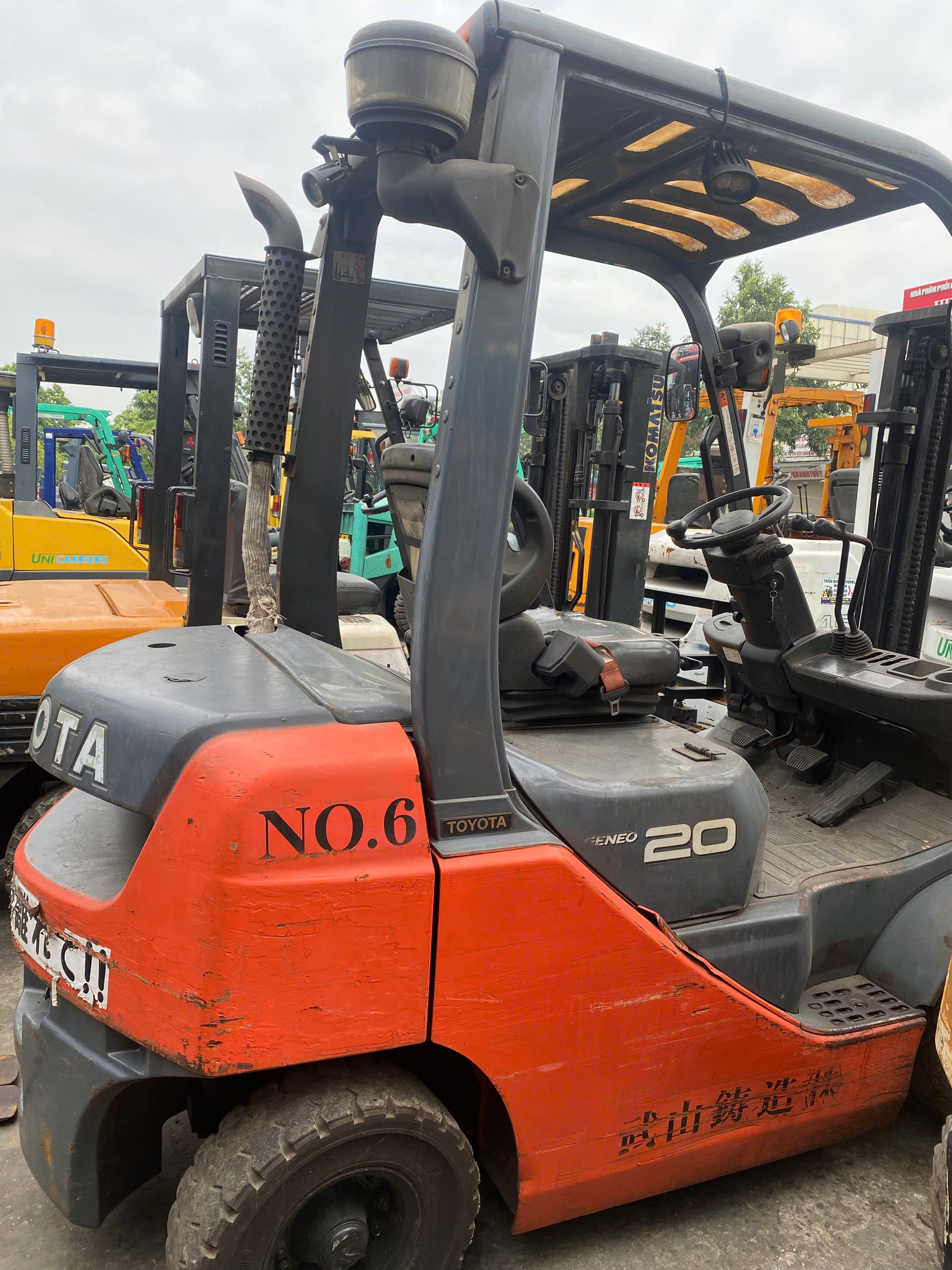 Xe Nâng Dầu Toyota 2 Tấn Xe Nâng Dầu Toyota 2 Tấn