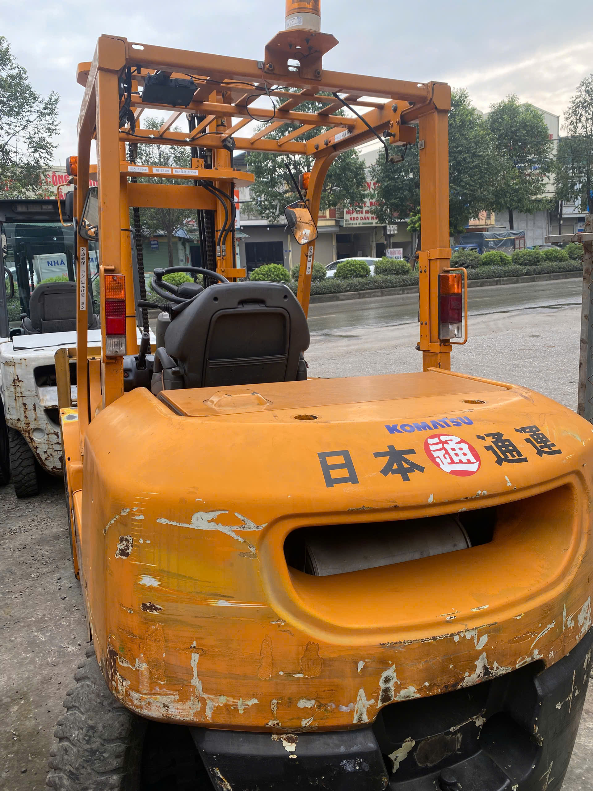 Xe Nâng Dầu Komatsu 3,5 Tấn Xe Nâng Dầu Komatsu 3,5 Tấn