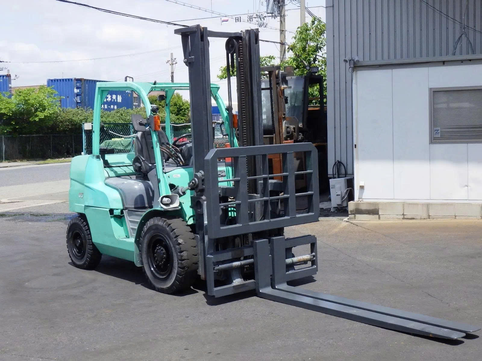 Xe Nâng Dầu Mitsubishi 3,5 Tấn Xe Nâng Dầu Mitsubishi 3,5 Tấn