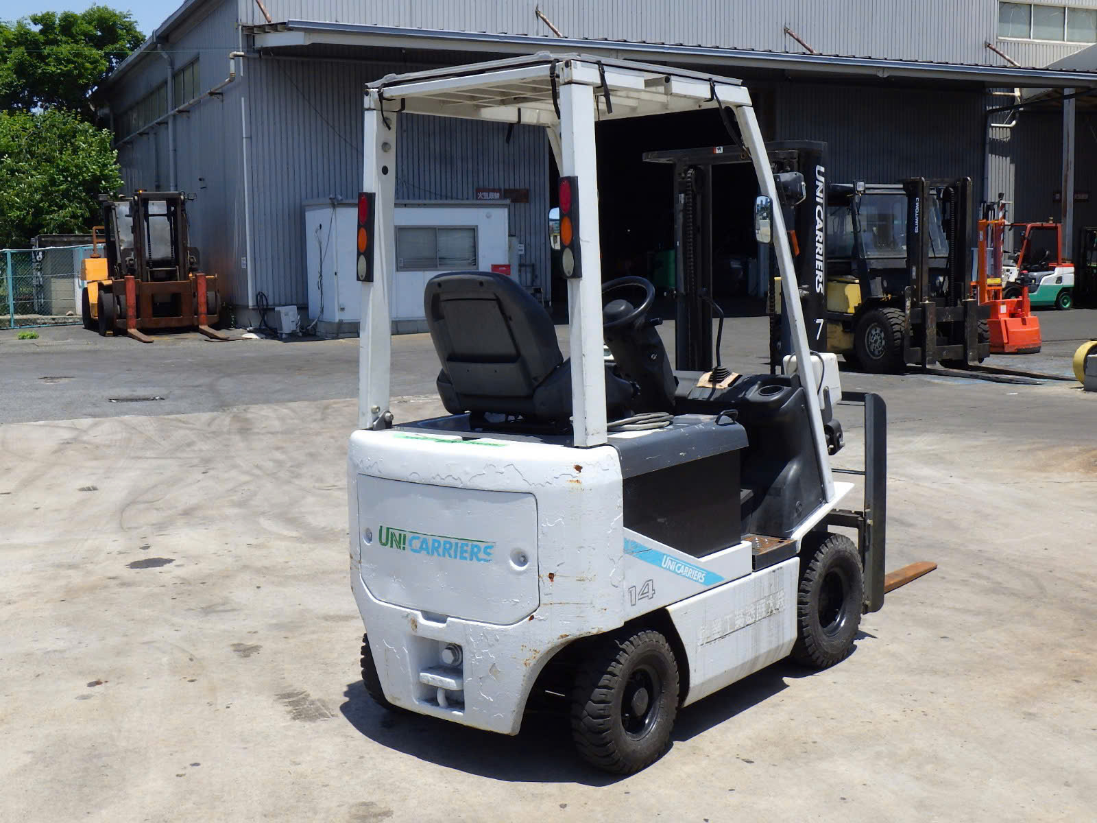 Xe Nâng Điện Unicarriers 1,4 Tấn Xe Nâng Điện Unicarriers 1,4 Tấn