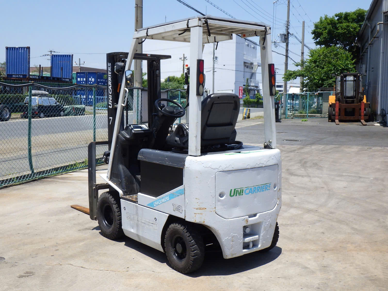 Xe Nâng Điện Unicarriers 1,4 Tấn Xe Nâng Điện Unicarriers 1,4 Tấn