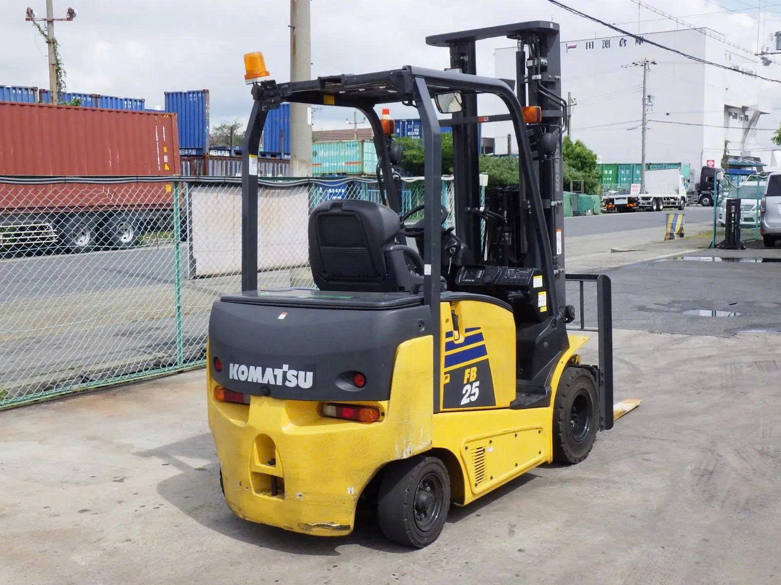 Xe Nâng Điện Komatsu 2,5 Tấn Xe Nâng Điện Komatsu 2,5 Tấn